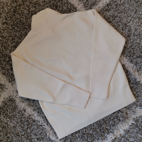 Aritzia Babaton Ivory Hannah Sweater - Picture 3 of 6